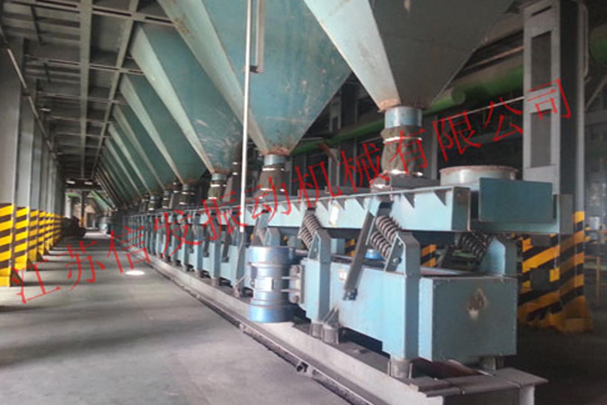 振動輸送機(jī)在安裝完畢試車時(shí)要滿足的條件